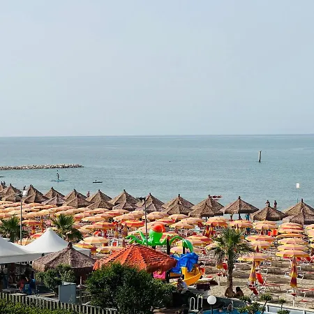 Apartment Beach Spiaggia Nascosta Silvi Marina